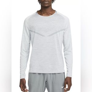 NWOT Nike Men's Dri-FIT ADV Techknit Ultra Long-Sleeve Running Shirt